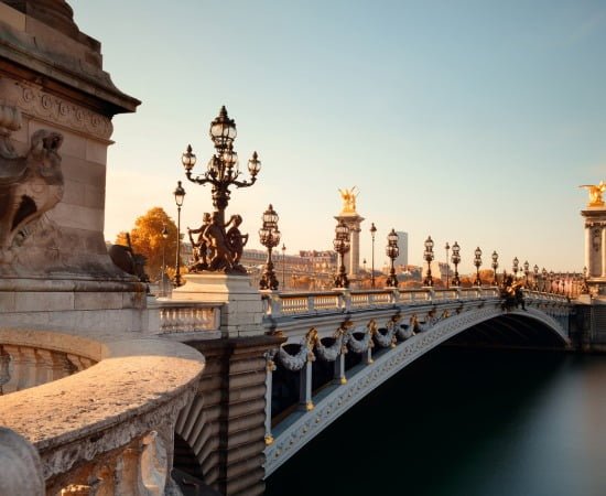 Paris et ses célèbres ponts au dessus de la Seine